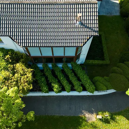Guestready - Epitome Of Luxury Near Shankill Beach 3*